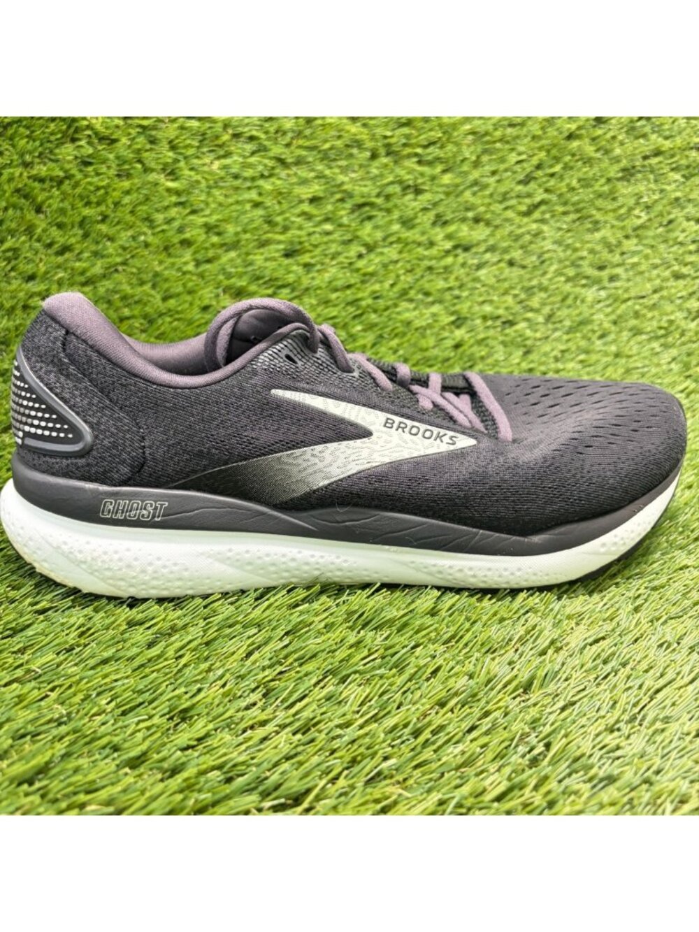 Brooks Ghost 16 Womens Size 11 Black Gray White Athletic Running Shoes Sneakers